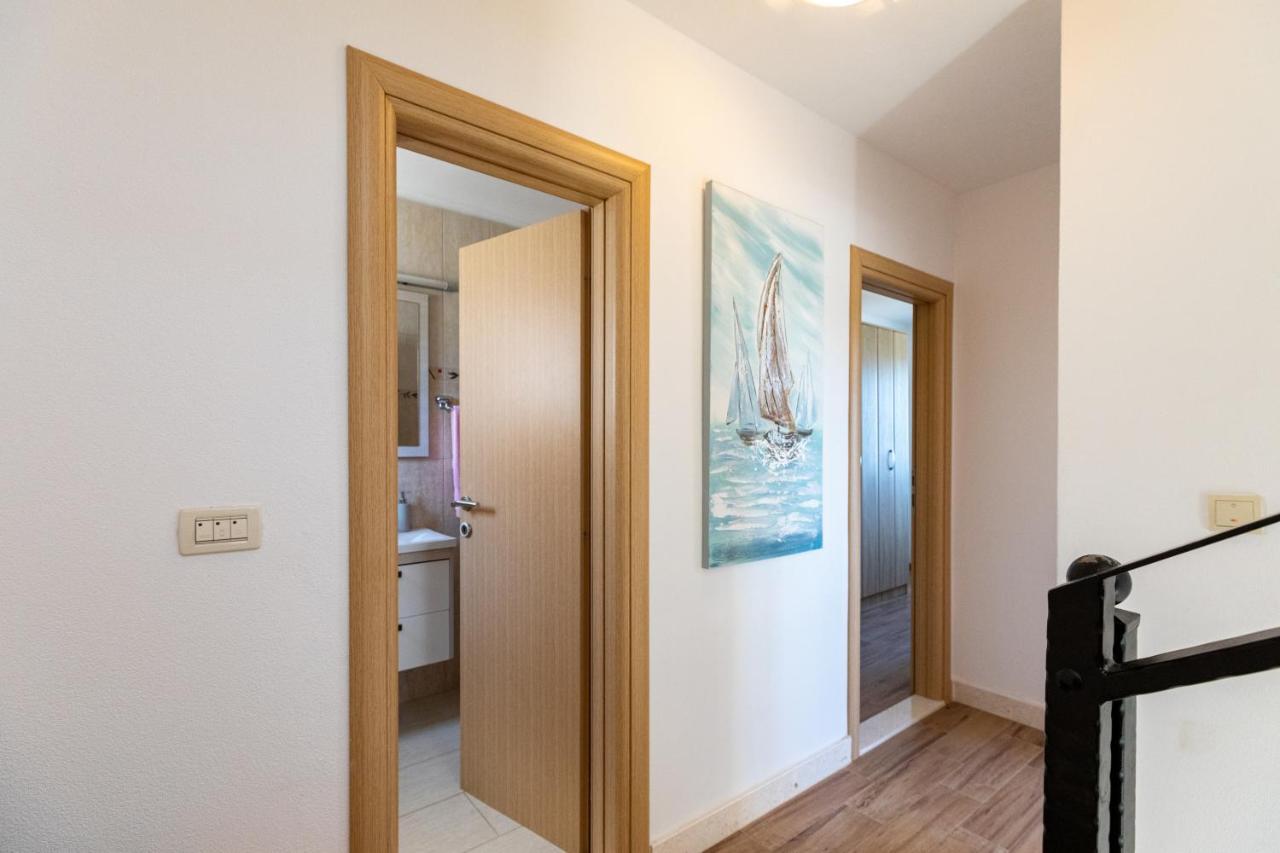 Holiday Home Lydia Slatine Bagian luar foto