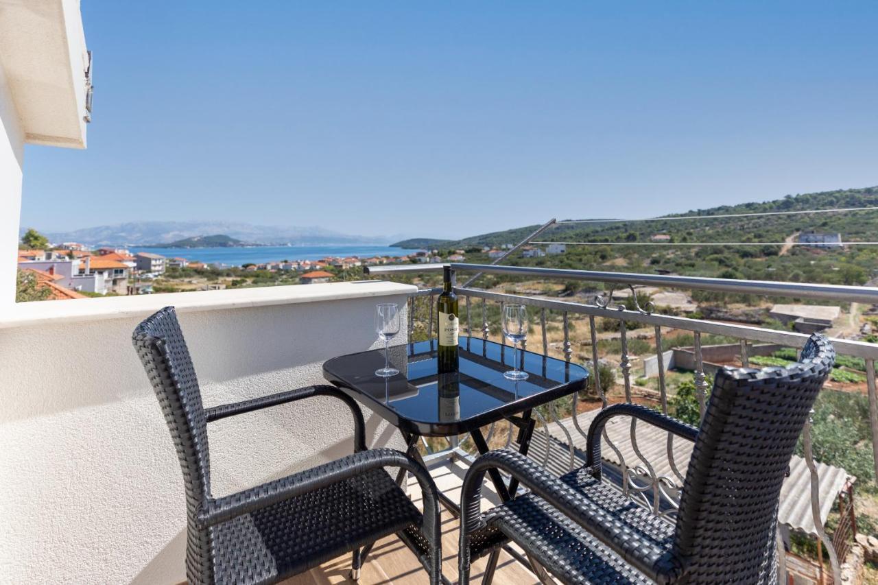 Holiday Home Lydia Slatine Bagian luar foto